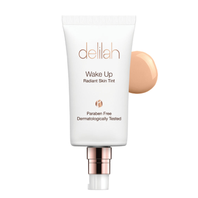 Tonuojantis veido kremas su spalva delilah Wake Up Radiant Skin Tint