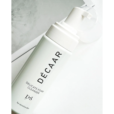 Decaar DELICATE FOAM CLEANSER Švelnios valomosios putos jautriai odai, 150 ml.