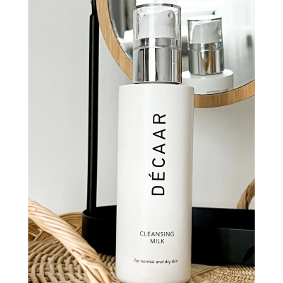 Decaar CLEANSING MILK Valomasis pienelis