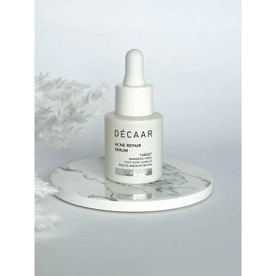 Decaar ACNE REPAIR SERUMAS Retinolio, niacinamido ir salicilio rūgšties aknės požymius mažinantis serumas